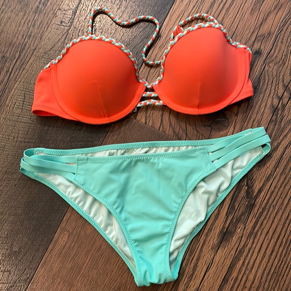 Victoria’s Secret The Cheeky swim bottoms sz S